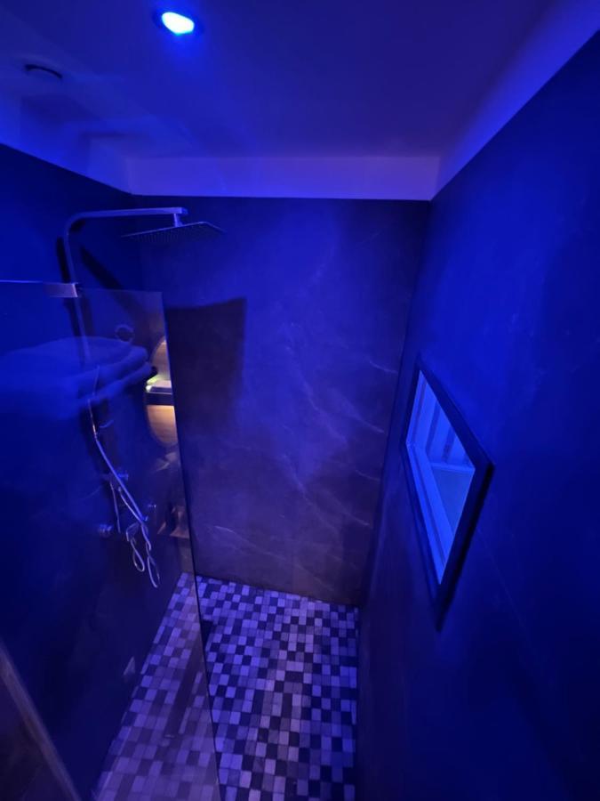 Ferienwohnung Chic & Jacuzzi Givors Exterior foto