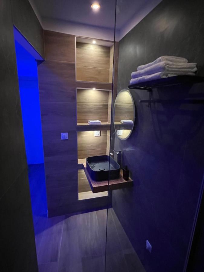Ferienwohnung Chic & Jacuzzi Givors Exterior foto